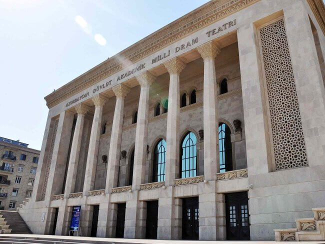 Akademik Milli Dram Teatrı sekili